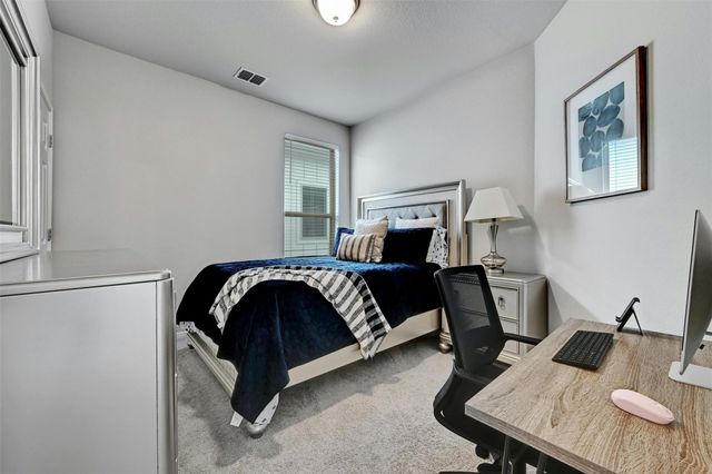 11904 Farrier LN 30, Austin, TX 78748