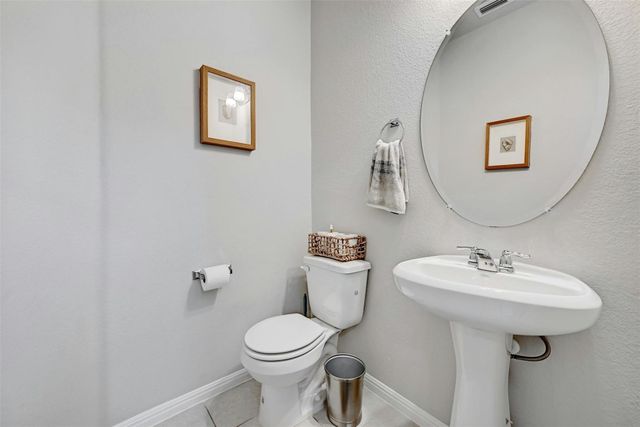 11904 Farrier LN 30, Austin, TX 78748