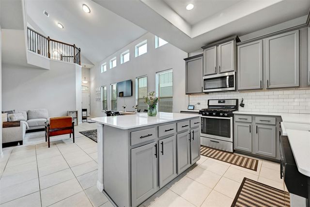 11904 Farrier LN 30, Austin, TX 78748