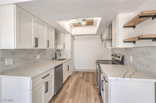 250 Shadybrook Lane D, Las Vegas, NV 89107