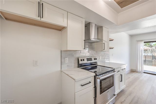 250 Shadybrook Lane D, Las Vegas, NV 89107