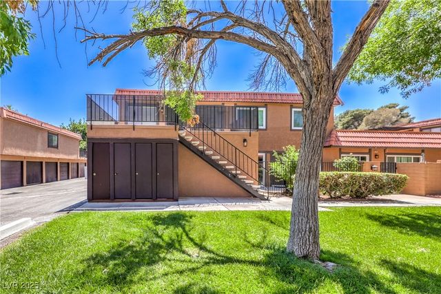 250 Shadybrook Lane D, Las Vegas, NV 89107