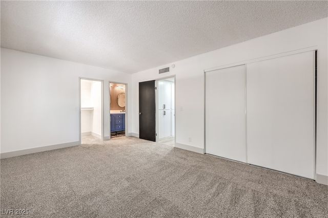 250 Shadybrook Lane D, Las Vegas, NV 89107