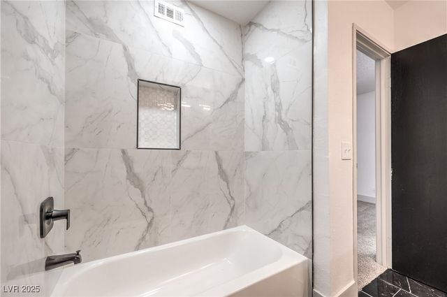 250 Shadybrook Lane D, Las Vegas, NV 89107