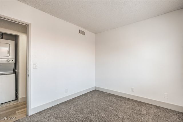 250 Shadybrook Lane D, Las Vegas, NV 89107