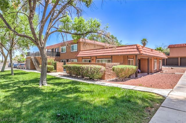 250 Shadybrook Lane D, Las Vegas, NV 89107