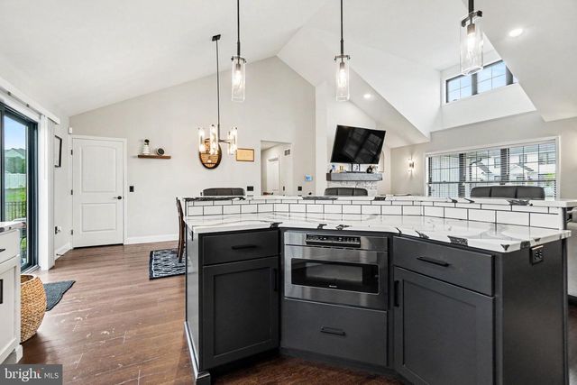 227 DAISY DR, Lebanon, PA 17046