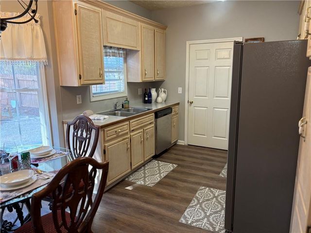 132 Carl Barrett Drive, Canton, GA 30115