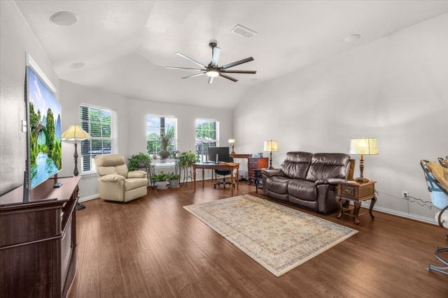 1013 Teresa Court, Granbury, TX 76048