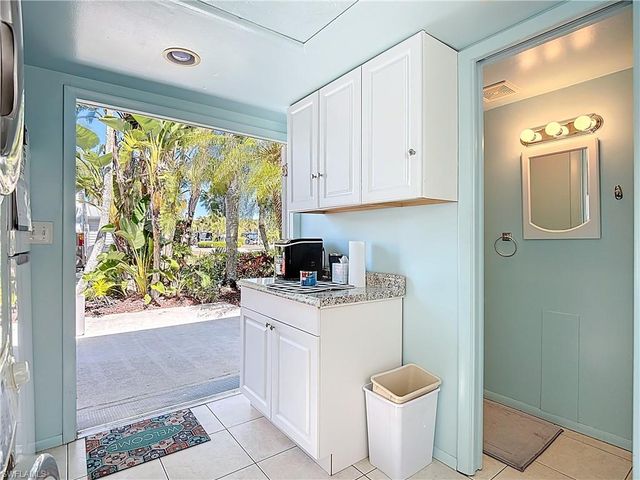 10074 Parkwood Dr., Fort Myers, FL 33905