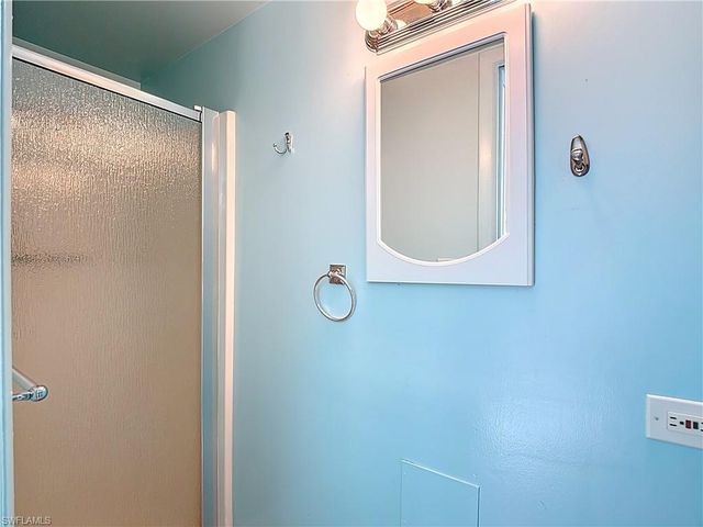 10074 Parkwood Dr., Fort Myers, FL 33905