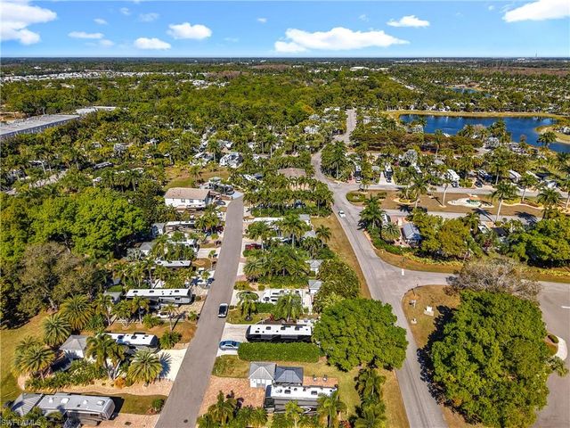 10074 Parkwood Dr., Fort Myers, FL 33905