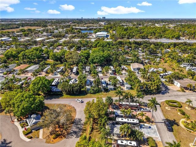 10074 Parkwood Dr., Fort Myers, FL 33905