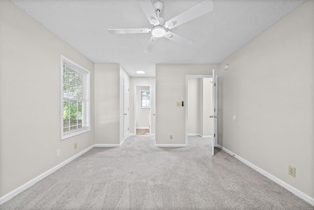 3327 S Senseney Cir, Clarksville, TN 37042