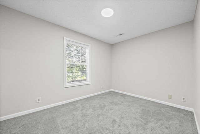 3327 S Senseney Cir, Clarksville, TN 37042