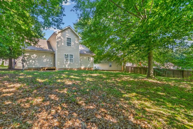 3327 S Senseney Cir, Clarksville, TN 37042