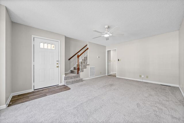 3327 S Senseney Cir, Clarksville, TN 37042