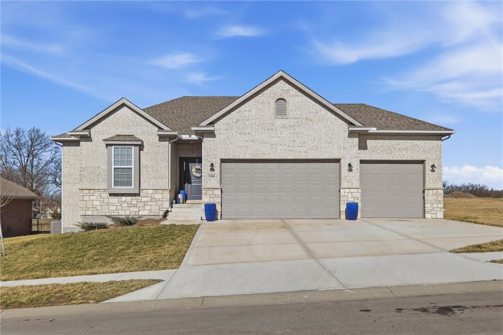 3306 N 109th Terrace, Kansas City, KS 66109