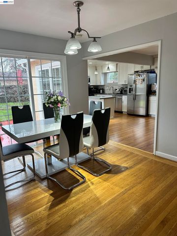 26847 Gaither Way, Hayward, CA 94544