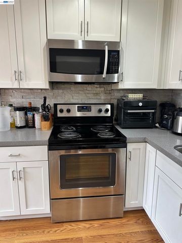 26847 Gaither Way, Hayward, CA 94544