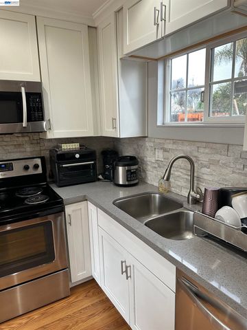 26847 Gaither Way, Hayward, CA 94544