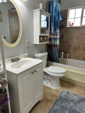 26847 Gaither Way, Hayward, CA 94544