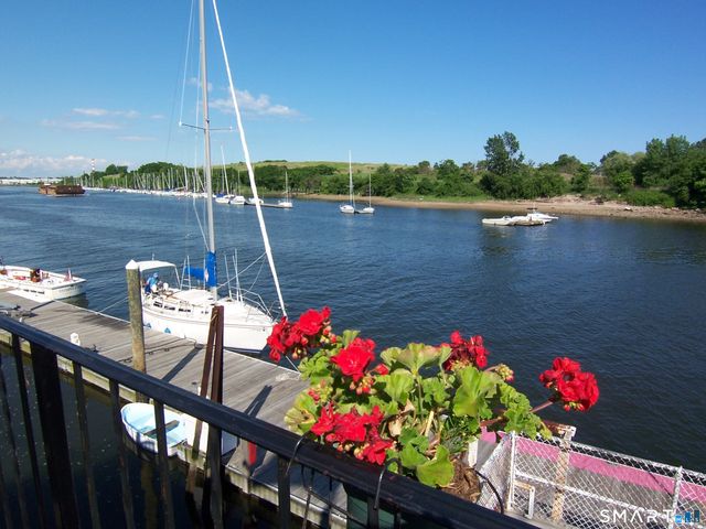 27 Nash Lane 5, Bridgeport, CT 06605