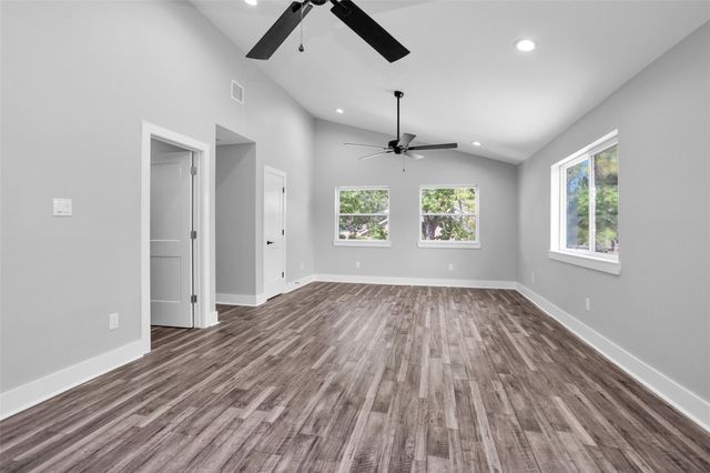 101 April Point Place, Conroe, TX 77356