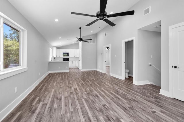 101 April Point Place, Conroe, TX 77356