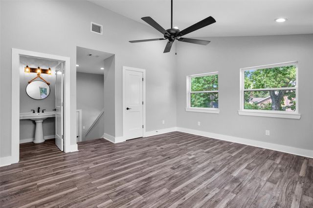 101 April Point Place, Conroe, TX 77356