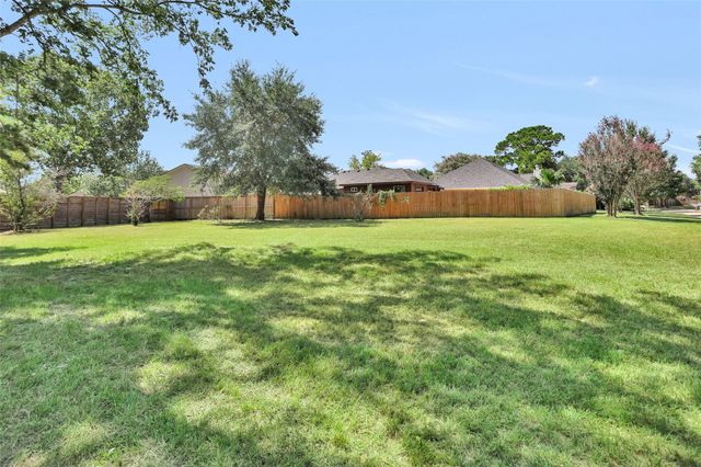 101 April Point Place, Conroe, TX 77356