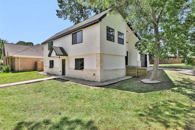 101 April Point Place, Conroe, TX 77356