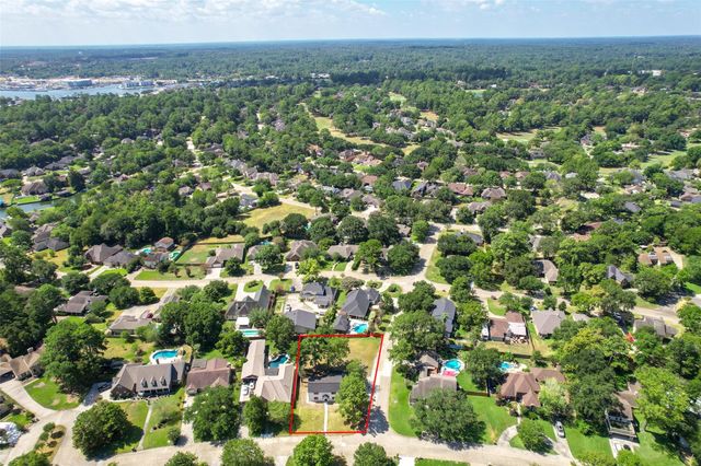 101 April Point Place, Conroe, TX 77356