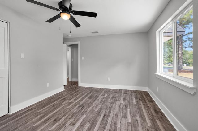 101 April Point Place, Conroe, TX 77356