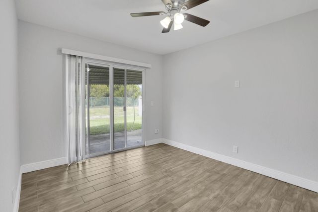 2227 NE 3rd Avenue 1 & 2, Delray Beach, FL 33444