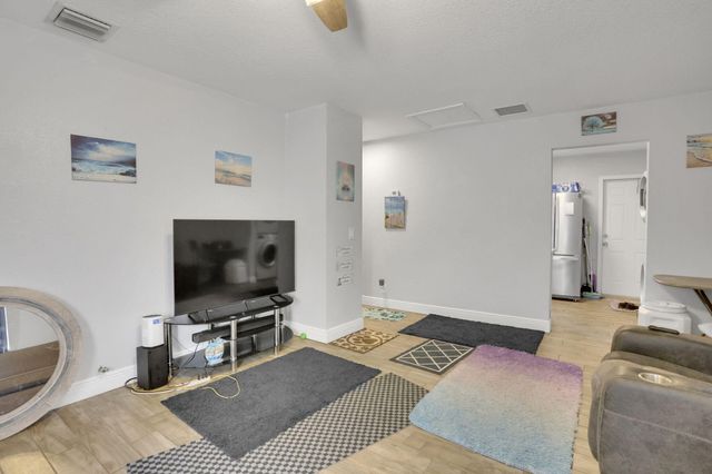 2227 NE 3rd Avenue 1 & 2, Delray Beach, FL 33444