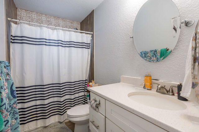 2227 NE 3rd Avenue 1 & 2, Delray Beach, FL 33444
