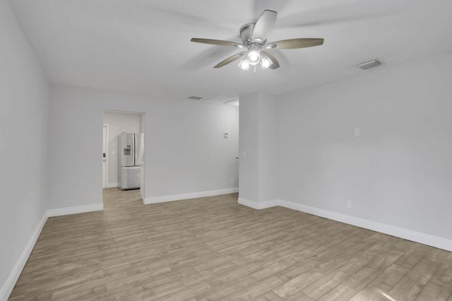 2227 NE 3rd Avenue 1 & 2, Delray Beach, FL 33444