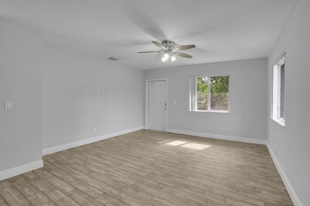 2227 NE 3rd Avenue 1 & 2, Delray Beach, FL 33444
