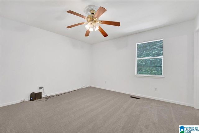 678 FLINT HILL ROAD, Bessemer, AL 35022
