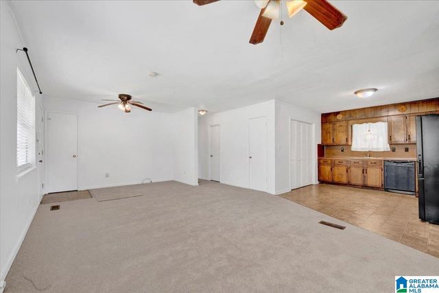 678 FLINT HILL ROAD, Bessemer, AL 35022