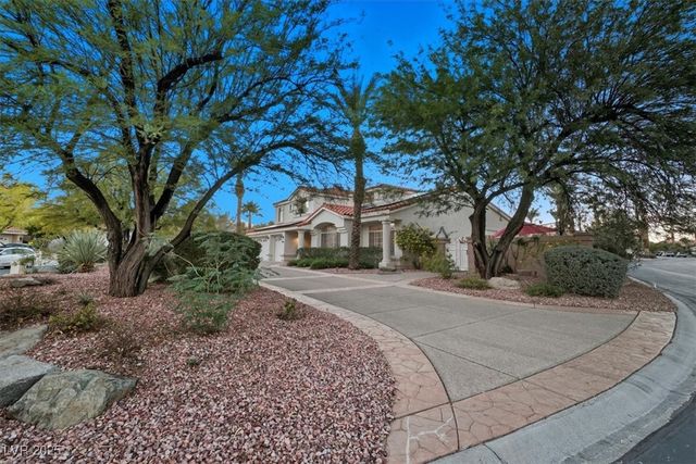 8104 Wispy Sage Way, Las Vegas, NV 89149