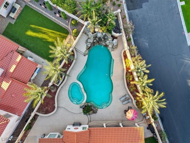 8104 Wispy Sage Way, Las Vegas, NV 89149