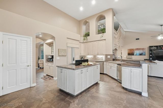 8104 Wispy Sage Way, Las Vegas, NV 89149