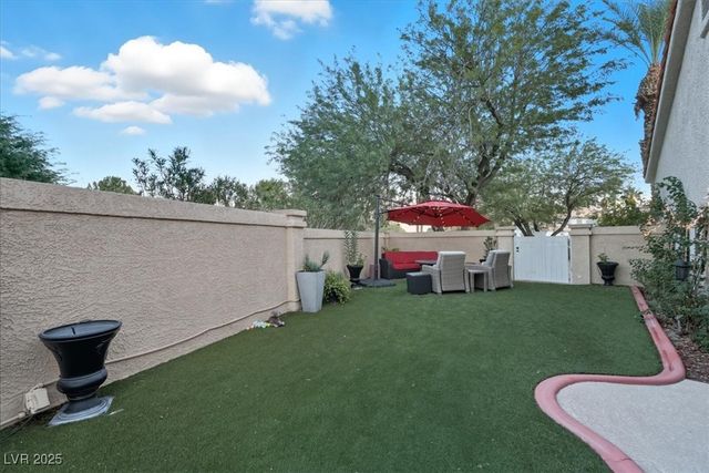 8104 Wispy Sage Way, Las Vegas, NV 89149
