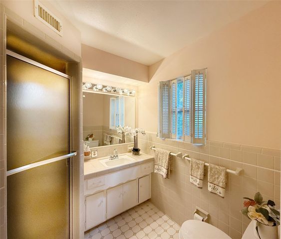 12119 Perthshire Road, Houston, TX 77024