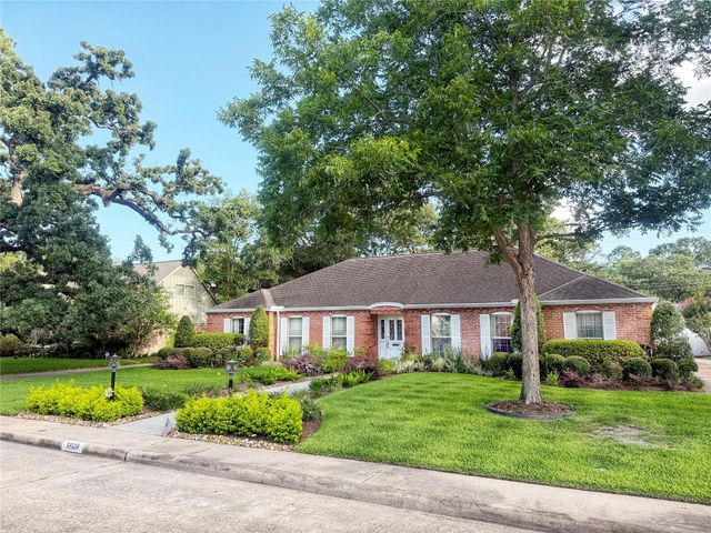 12119 Perthshire Road, Houston, TX 77024