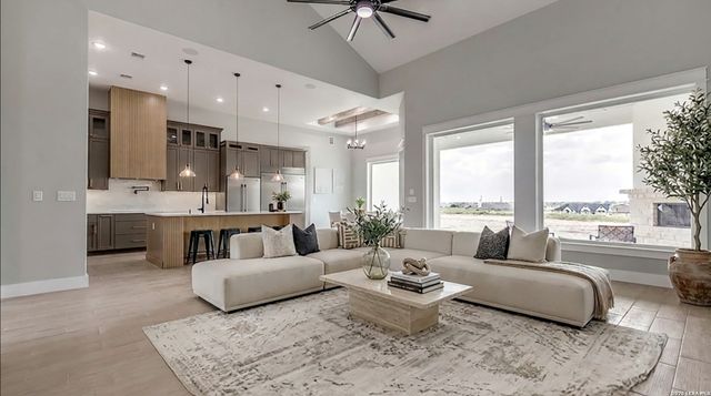 136 Sunset, La Vernia, TX 78121