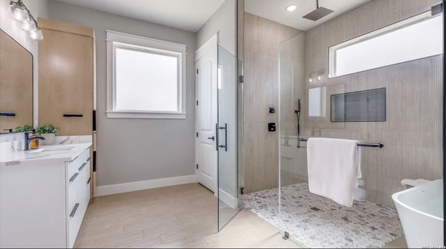 136 Sunset, La Vernia, TX 78121