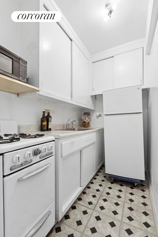 211 E 18th St Apt 5D, New York City, NY 10003